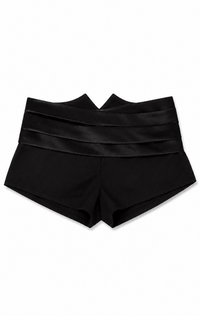 plume shorts